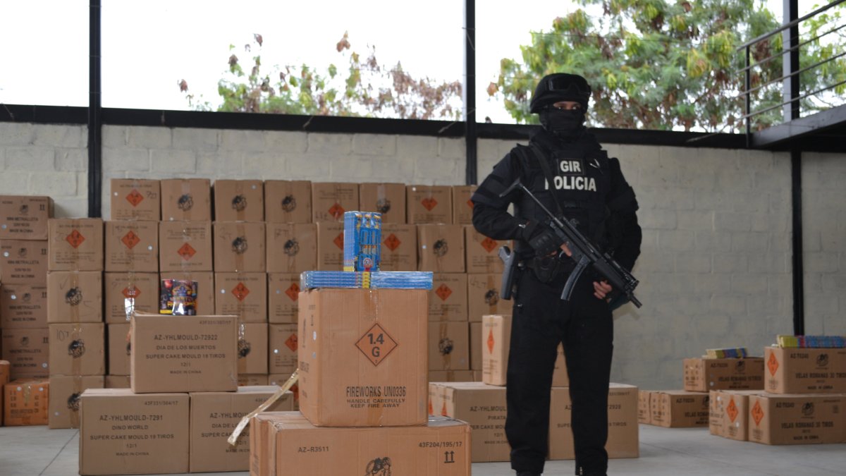 Referencia. Las autoridades policiales no cuentan con un protocolo interno que les permita tomar acciones, solo están encargados de custodiar los elementos que son incautados.