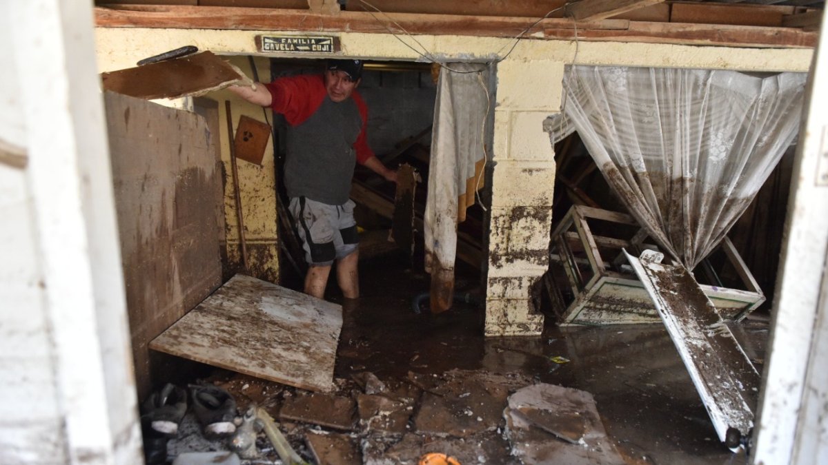 Afectaciones. En Santa Rosa de Pomasqui también hubo tres casas afectadas. Vecinos están molestos por la falta de respuesta de las autoridades.
