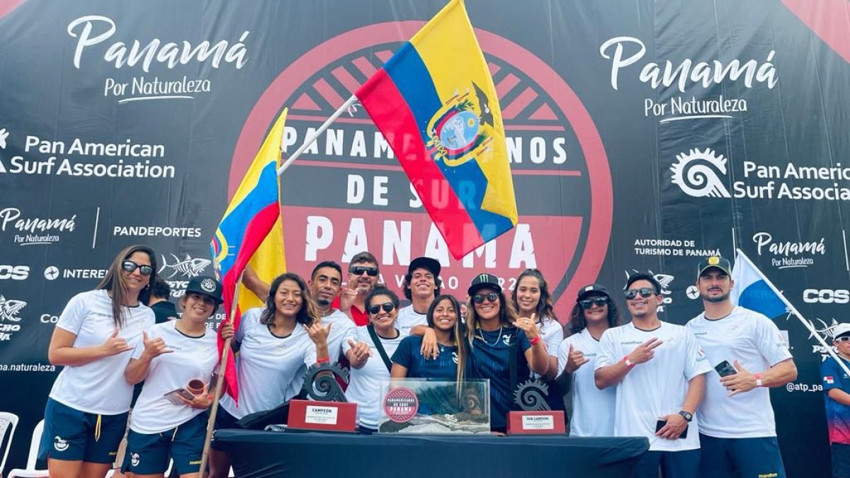 El equipo tricolor, con 12 deportistas, participó el domingo en la inauguración de los Juegos Panamericanos de Surf.