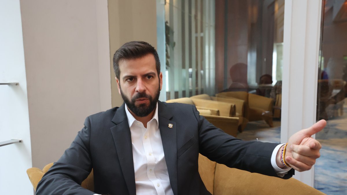 Arosemena, antes fue Gobernador del Guayas y presidente de la Cámara de Comercio de Guayaquil.