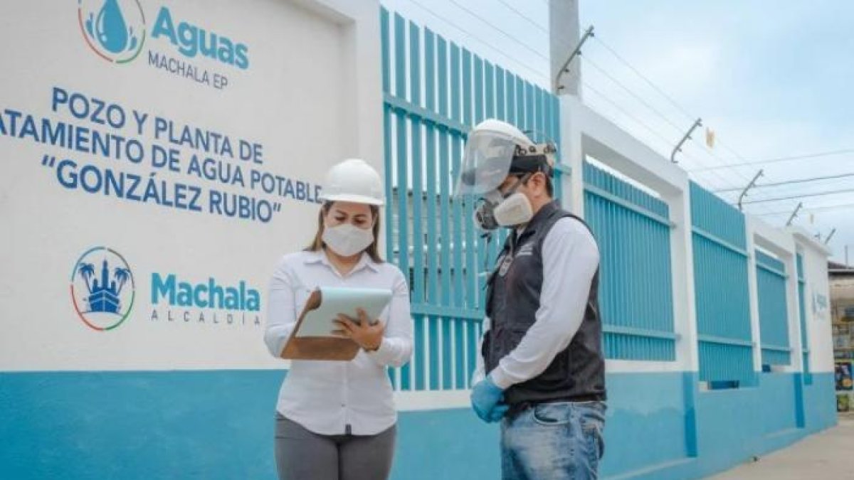 Dato. El Municipio de Machala será el responsable de suministrar el servicio a los ciudadanos afectados por la suspensión.