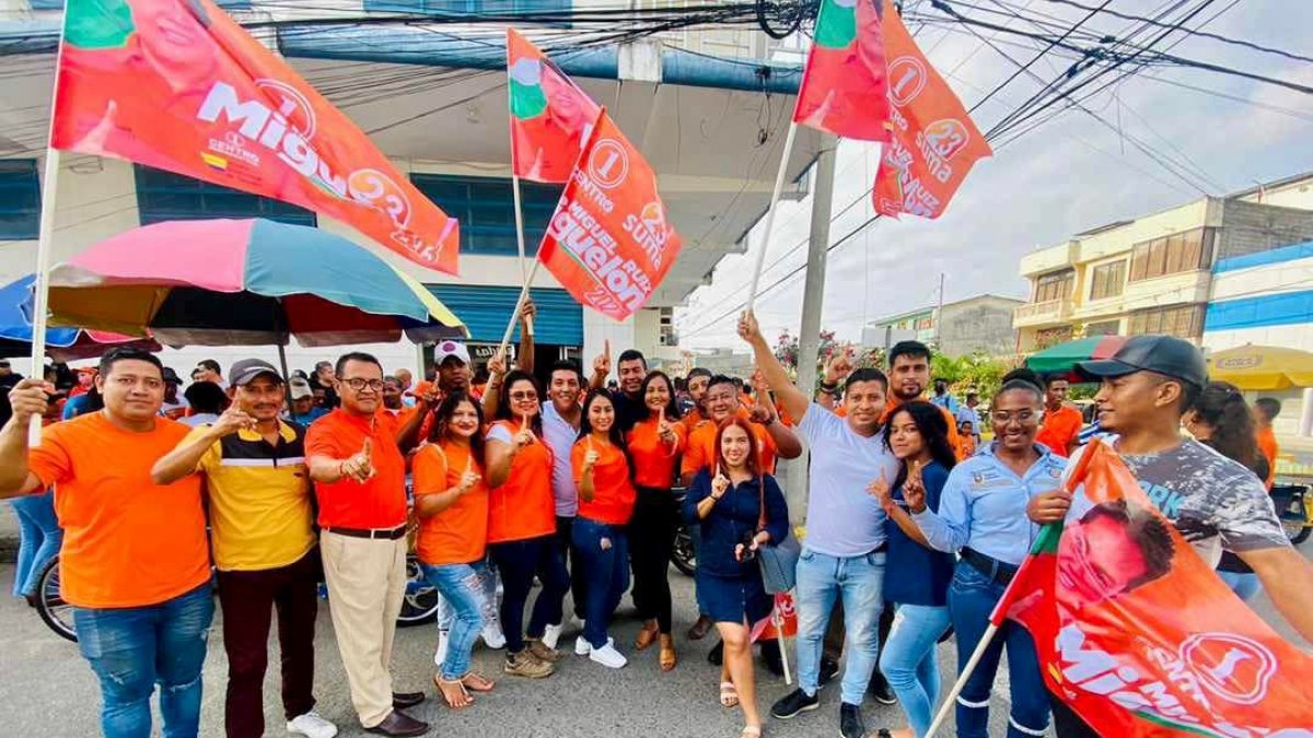 Actividad proselitista de la alianza Centro Democrático-SUMA para buscar la Alcaldía de Esmeraldas.
