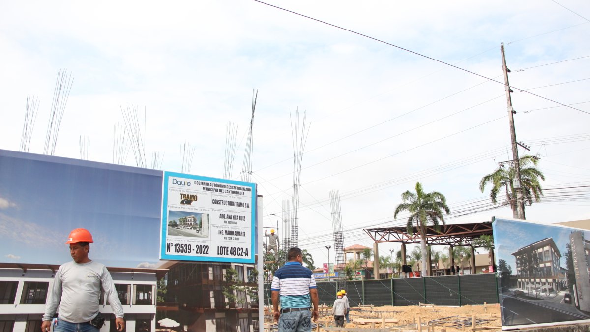 Edificación. Las plazas comerciales se colocan en los sectores en desarrollo.