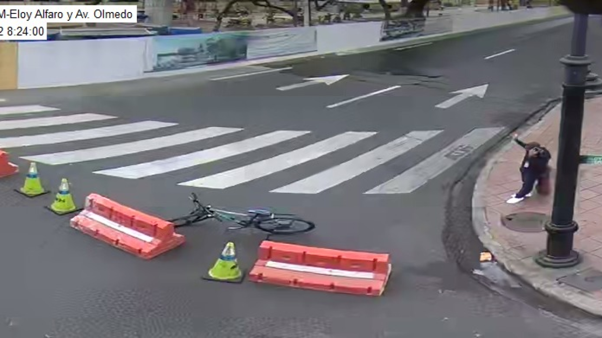 El cierre es del carril que viene desde el sur de la ciudad hacia la avenida Malecón.