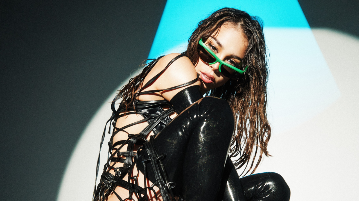 Danna Paola tiene 27 años.