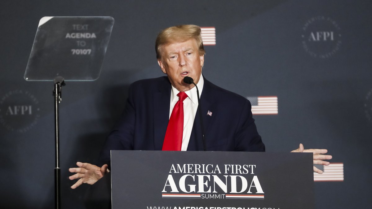 Fotografía de archivo, tomada el pasado 26 de julio, en la que se registró al expresidente estadounidense Donald J. Trump, durante un acto público, en Washington DC.