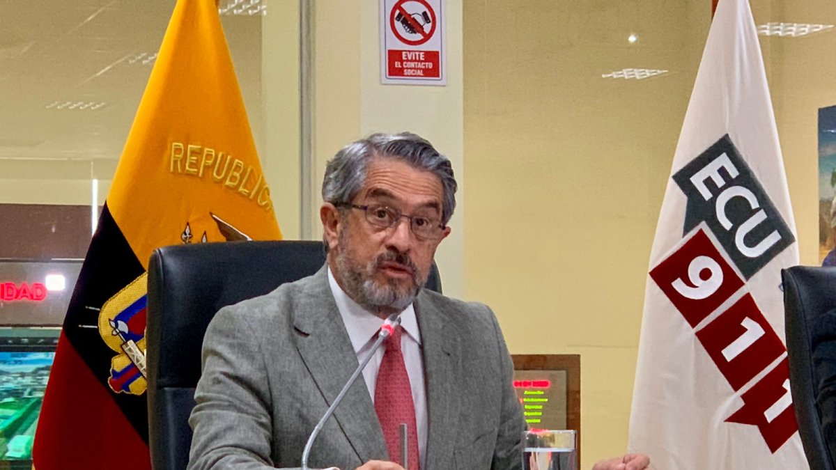 El Ministro comentó además que todos son enfermos leves y están con vigilancia domicilaria.