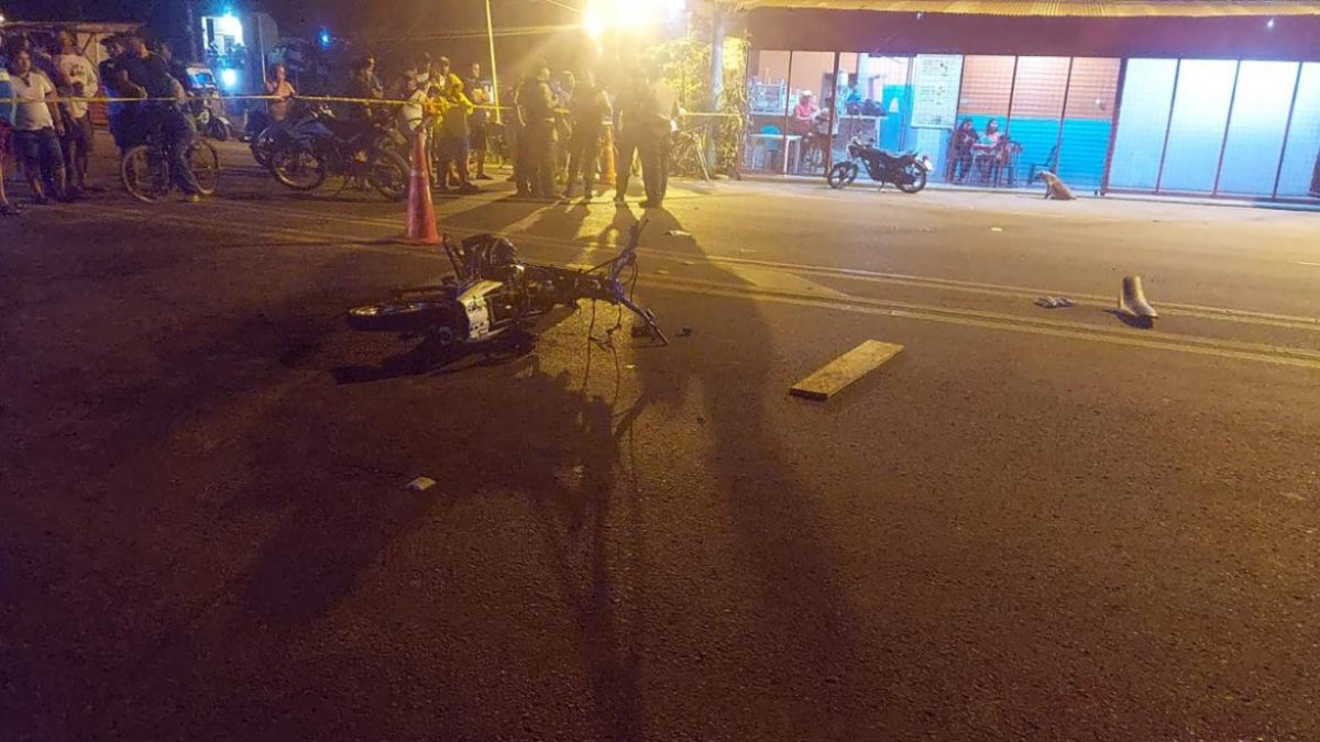 En Virgen de Fátima, dos tipos persiguieron a otros dos y uno quedó muerto en la vía y su acompañante resultó herido.