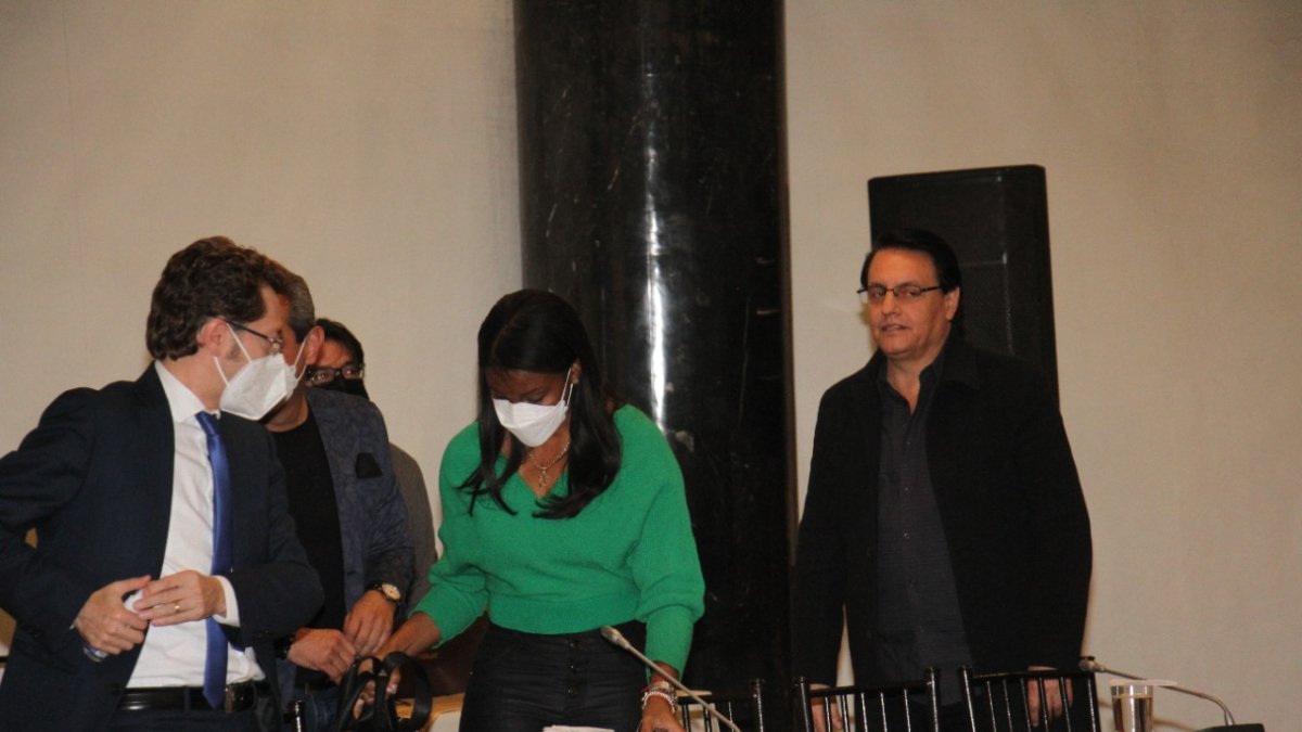 Asamblea. La fiscal Diana Salazar centró su explicación del caso Danubio en los hechos sobre los cuales hay evidencias y se alejó de elucubraciones.