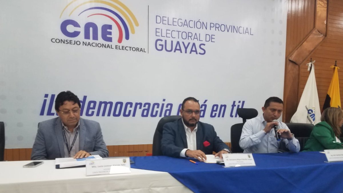 El presidente de la Junta Provincial, Giovanny Murillo, acotó que la cifra de electores corresponde al padrón electoral aprobado por el CNE que se cerró en julio pasado.