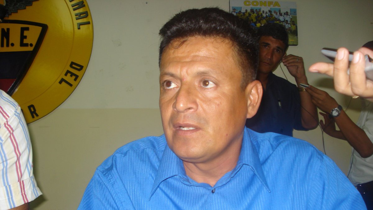 Félix Badaraco, exárbitro FIFA que recibió un machetazo 15 años atrás.