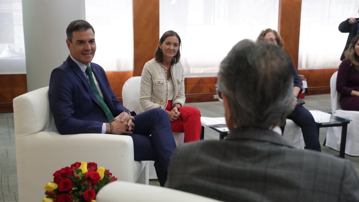 El presidente del Ecuador, Sr. Guillermo Lasso Mendoza, recibió al presidente de España, Pedro Sánchez.