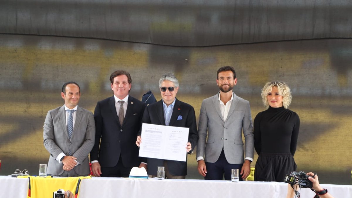 Firma oficial de la final única en la Copa Libertadores.