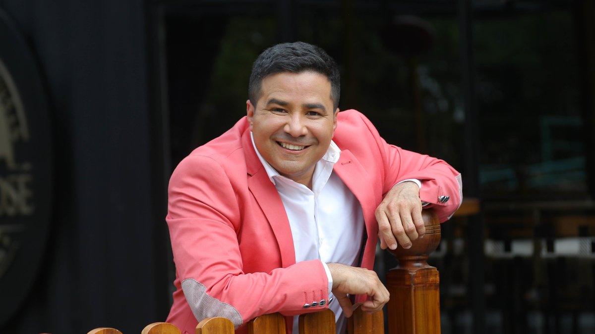 Henry Bustamante está seguro que Alejandra Jaramillo triunfará en la televisión de Estados Unidos.