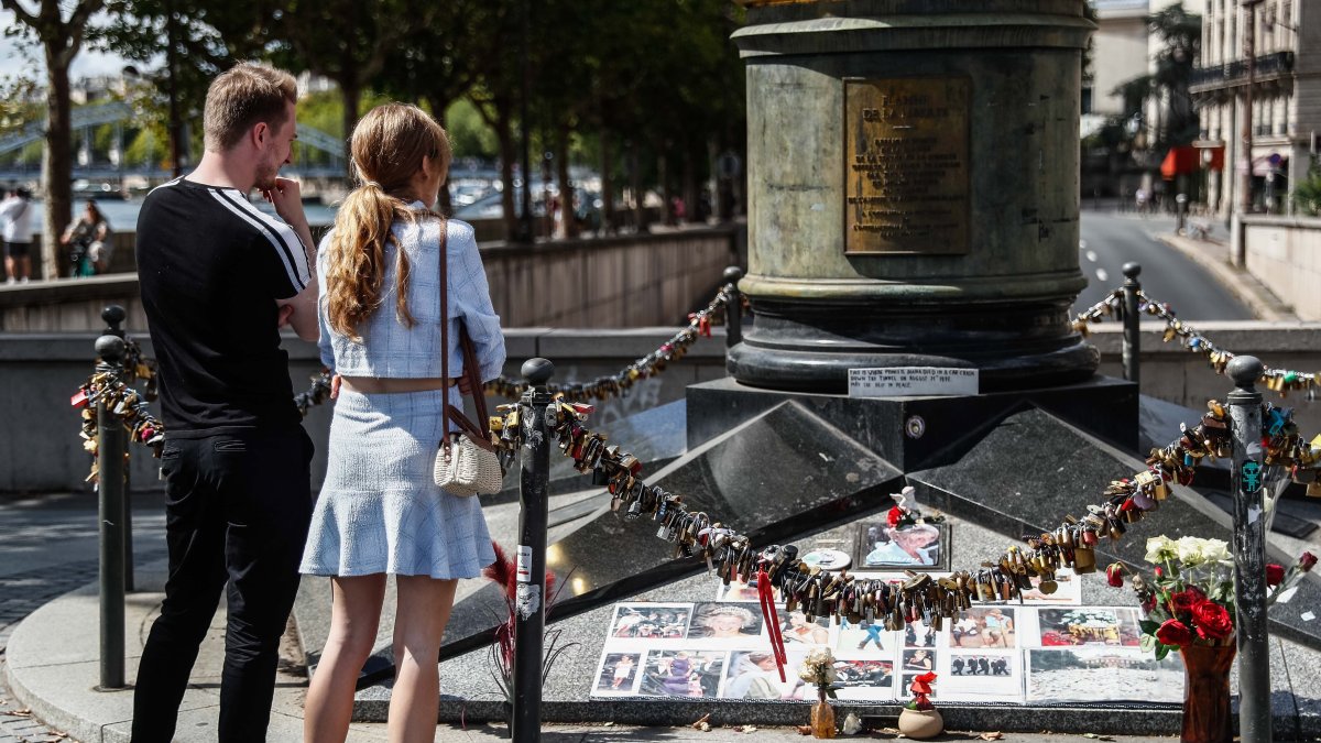 En París, donde murió, así como en el resto del planeta se la recuerda con cariño y admiración.