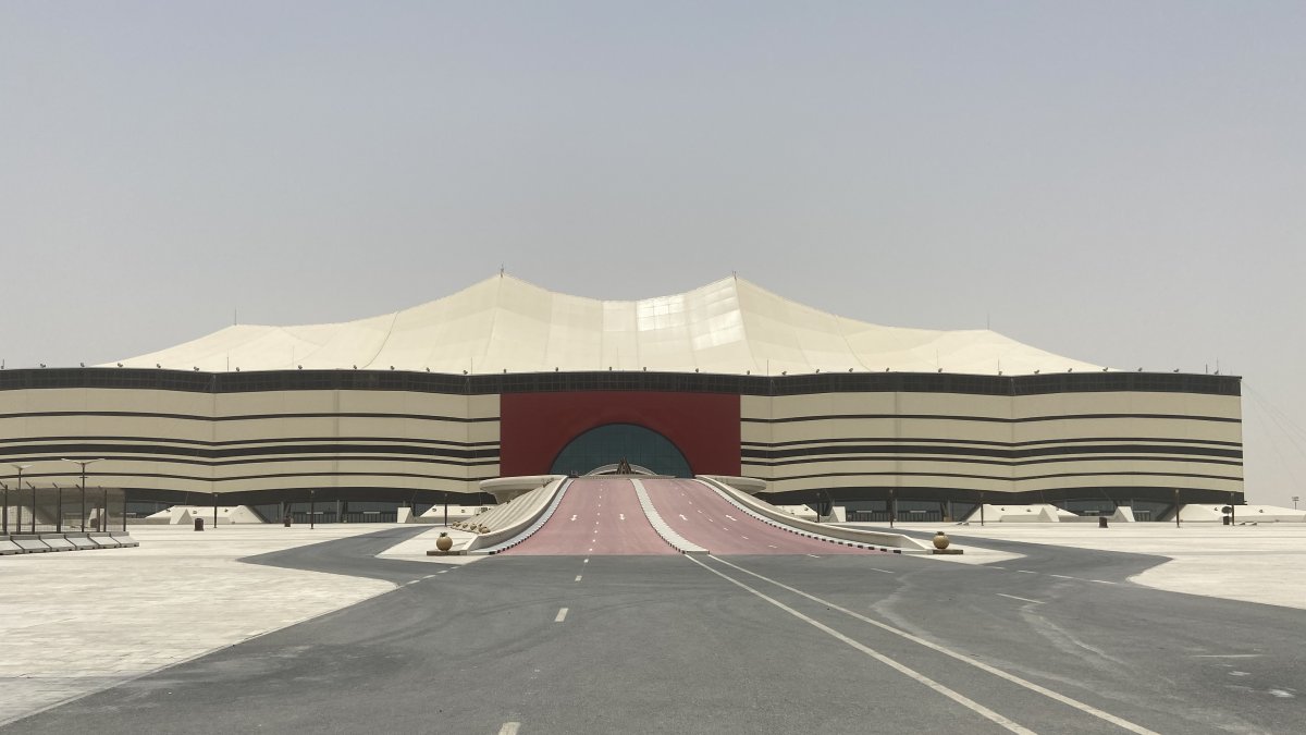 La selección ecuatoriana de fútbol jugará el partido inaugural del Mundial de Qatar en el estadio Al Bay. Lo hará frente al país anfitrión.