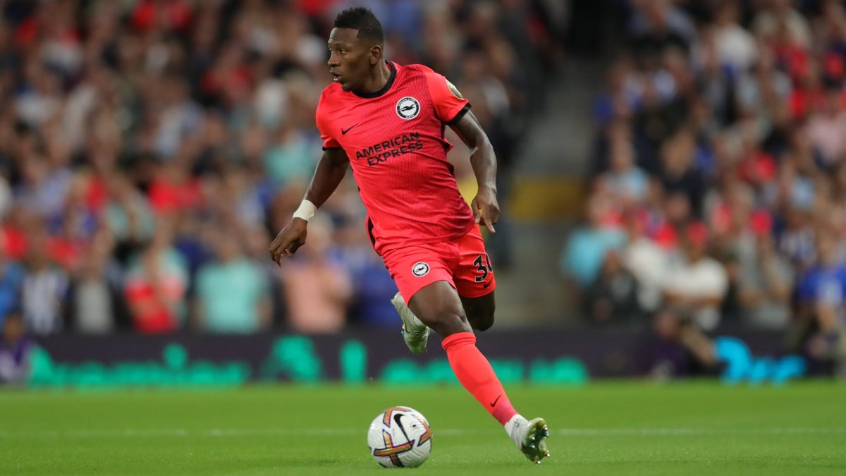 Pervis Estupiñán fue estelar en el duelo contra Fulham y tuvo responsabilidad en los tres goles del partido.