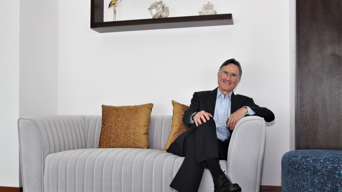 Doug Lipp es un experto de renombre internacional en servicio al cliente y liderazgo.