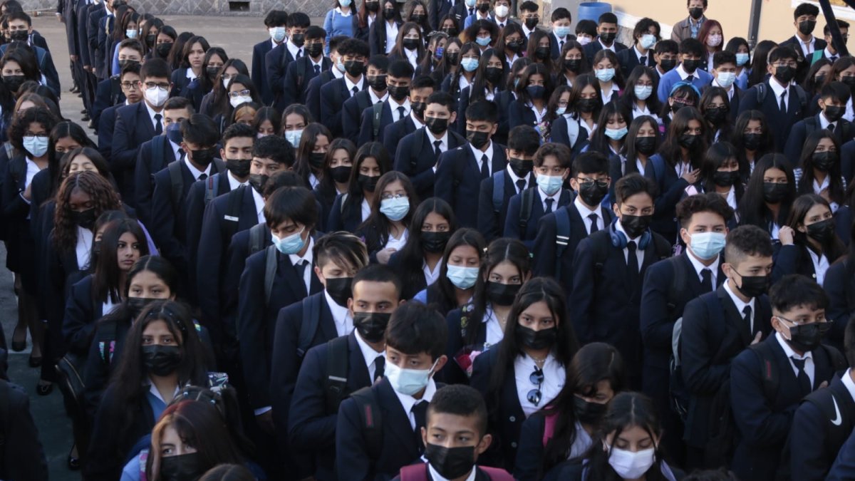 Estudiantes del colegio Manuela Cañizares, en el norte de Quito.