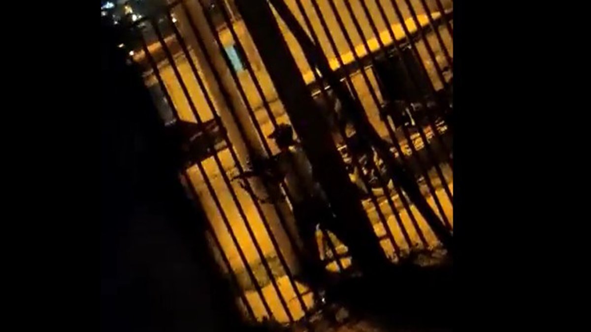 Armas. En un video que se hizo viral se observa el armamento que utilizan durante las balaceras.