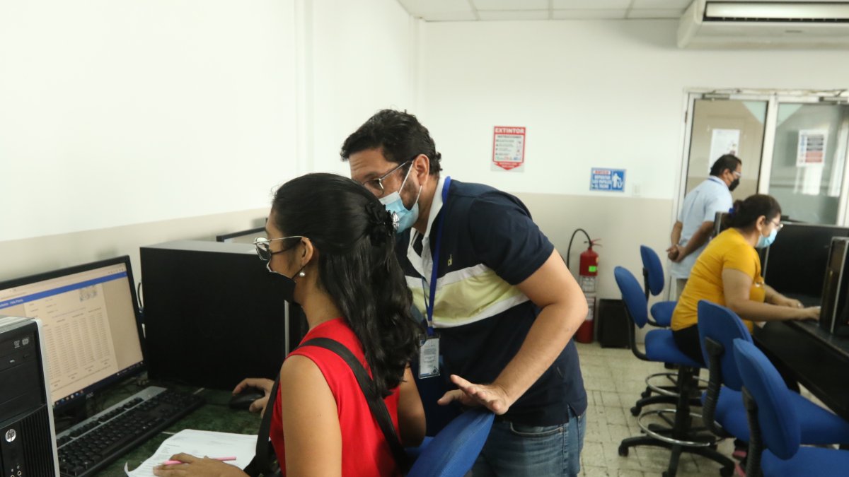 La Universidad de Guayaquil fue una de las sedes donde se tomó la última prueba Transformar.