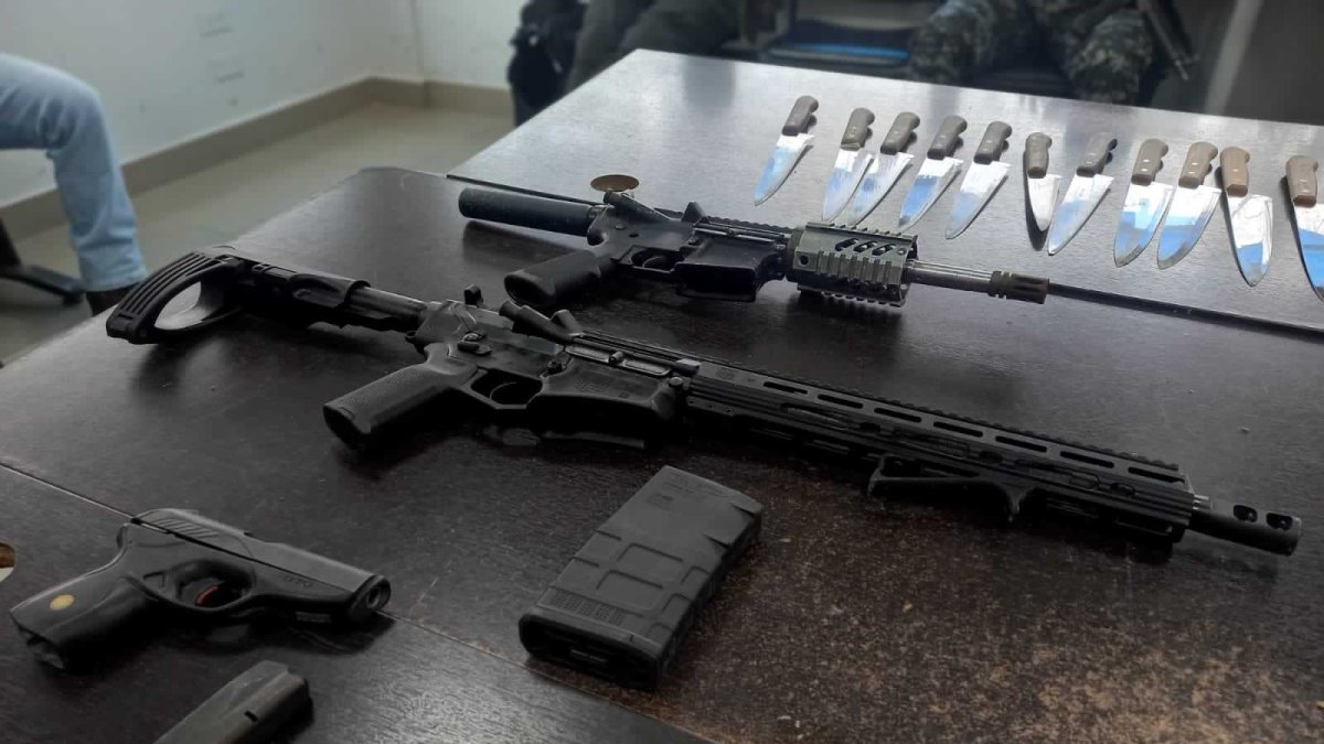 Armas largas, pistolas, explosivos y cuchillos encontró la Policía en los pabellones 3 y 4 de la Penitenciaría.