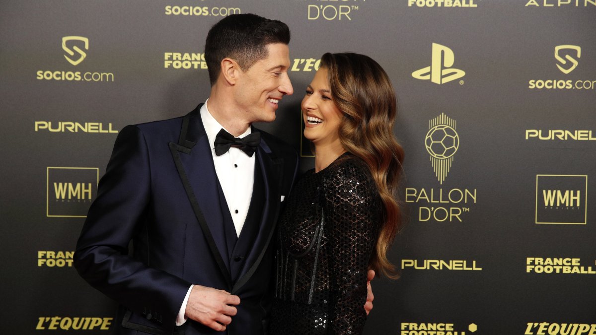 La máquina de hacer dinero que ha creado el futbolista de 34 años tiene como punto central RL9, su marca personal