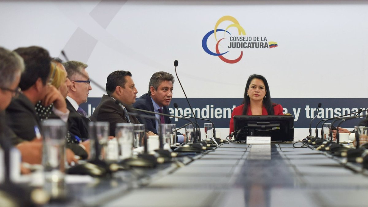 Cambio. María del Carmen Maldonado renunció a la presidencia de la Judicatura en febrero y dejó a su vocal Álvaro Román como reemplazo. Pero Fausto Murillo y José Morillo votaron para que el primero asuma la presidencia.