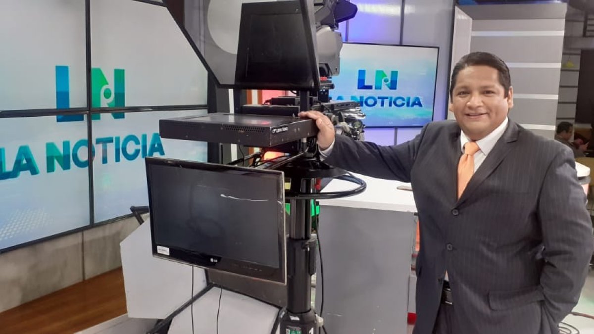 Carlos Julio quería ser presentador y se cansó de madrugar.