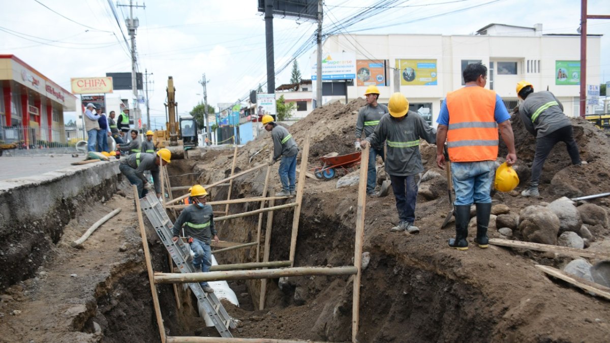 Obra pública, uno de los pendientes de la administración.