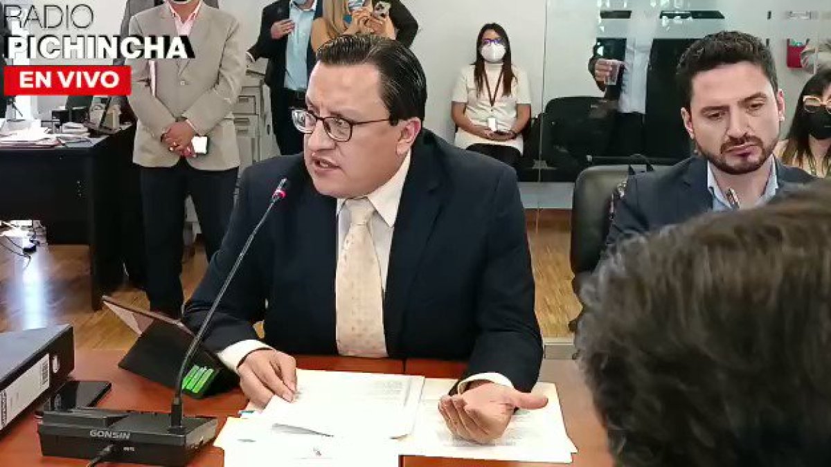 El Consejo de Participación Ciudadana y Control Social (CPCCS) tiene una nueva mayoría que excluye al presidente Hernán Ulloa. Rosero cuestiona “la mentira” de que no se pueda sesionar porque la Corte Nacional de Justicia no pidió de forma adecuada el tratamiento de la terna, porque solo trata de reinstalar la junta del pleno.