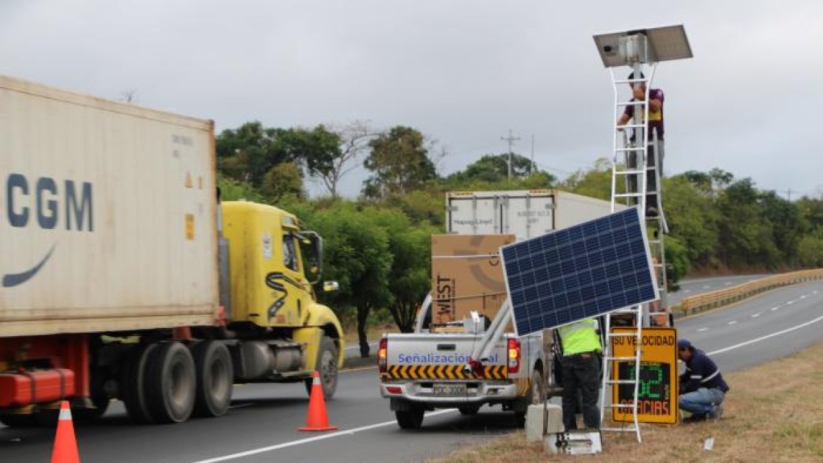 La ciudadanía  rechaza los  resultados del informe técnico de radares de CTE