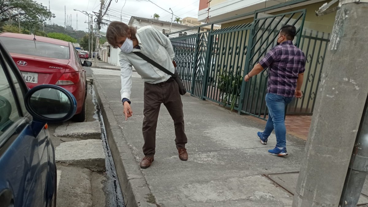 Problema. En la manzana 40 de la ciudadela denuncian los malos olores.