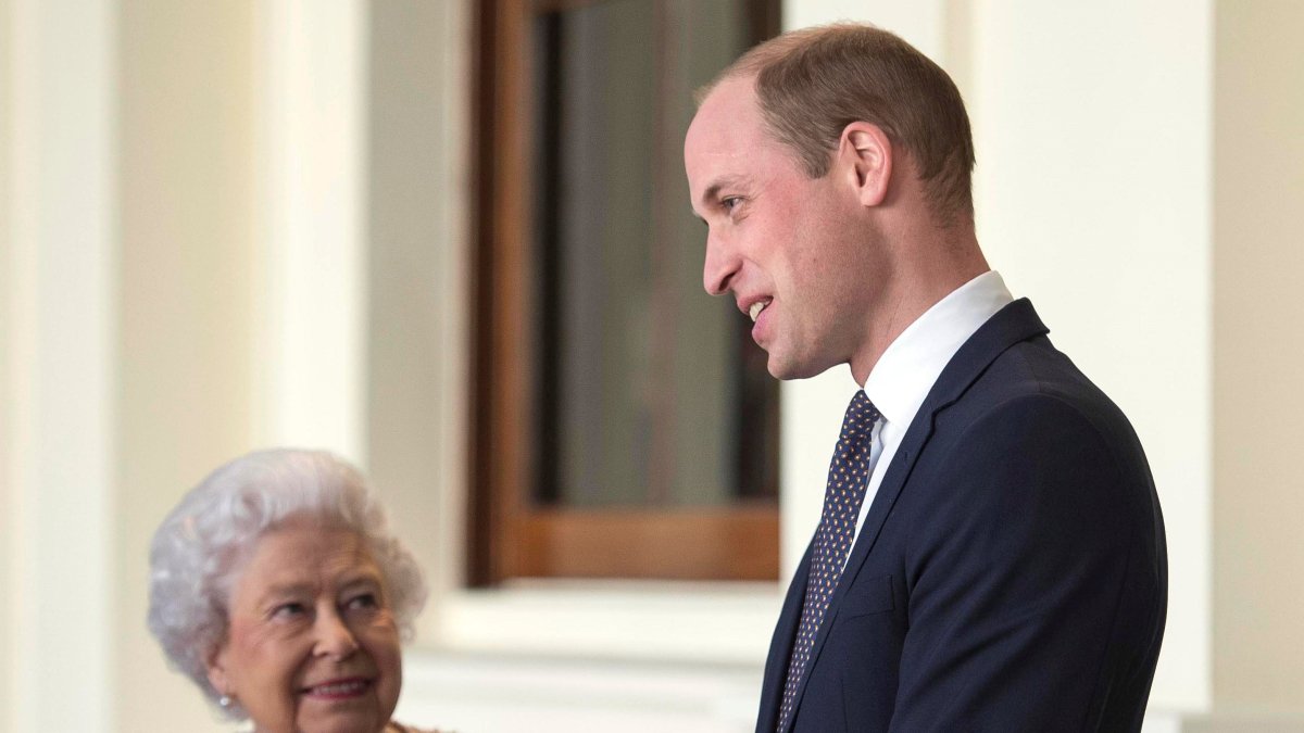 A los 40 años se convierte en el heredero de la corona británica.