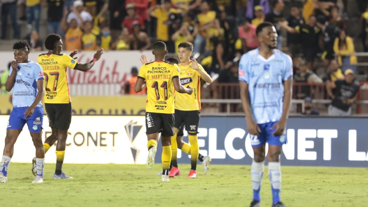 Barcelona se quedó con la victoria en la vuelta de Fabián Bustos al banquillo torero.