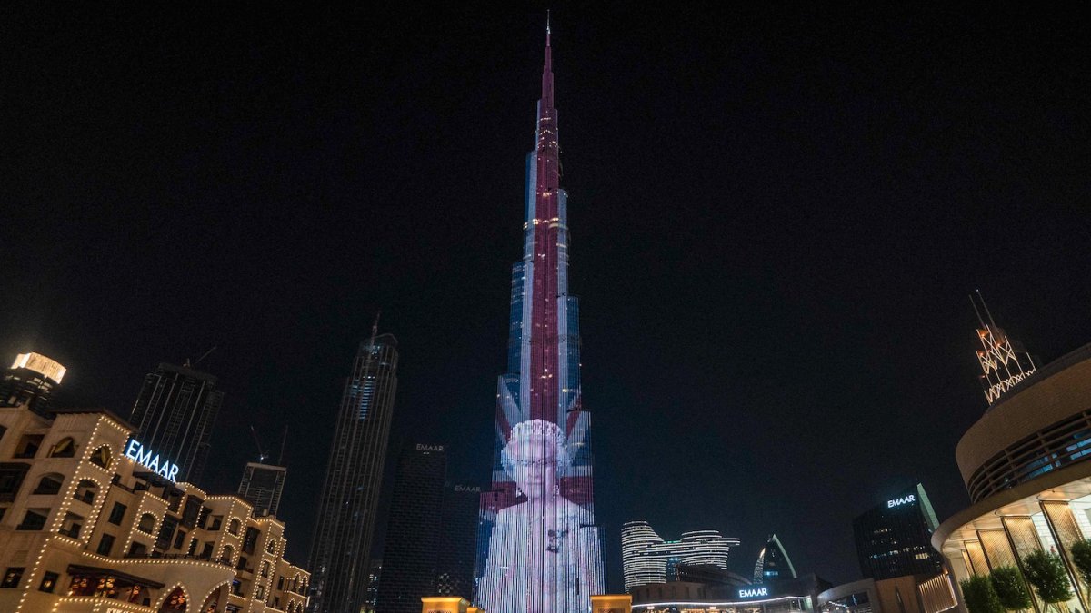 Isabel en el Burj Khalifa.