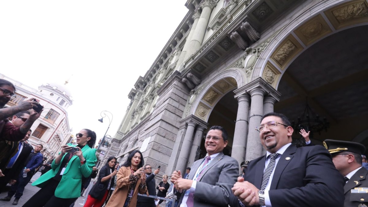 El Pleno de la Asamblea sesionó en Riobamba, provincia de Chimborazo, por el Día de la República.