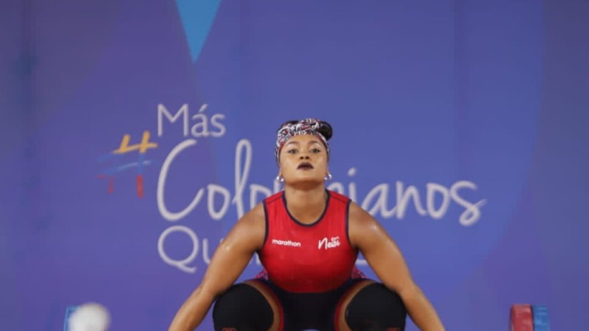 La campeona olímpica y mundial de pesas, Neisi Dajomes, encabeza la nómina tricolor para el segundo evento del ciclo olímpico.