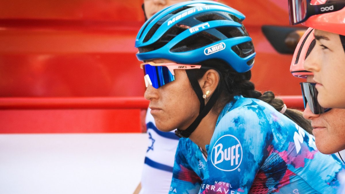 La ciclista tricolor es la primera mujer ecuatoriana en culminar una competencia de este tipo.