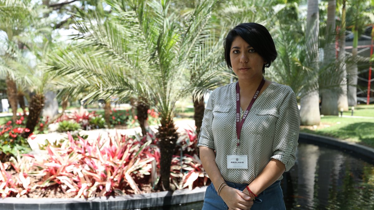 Wong es arquitecta, máster en Arquitectura y Urbanismo de la Architectural Association School of Architecture de Londres.