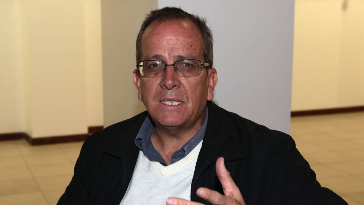 Alberto Acosta se alejó de lo que entonces era Alianza PAIS, por discrepancias con sus dirigentes.