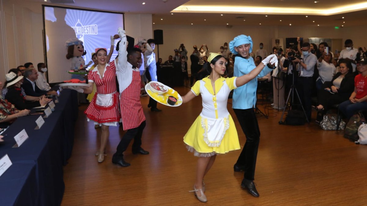 Evento de presentación de la Feria Raíces.