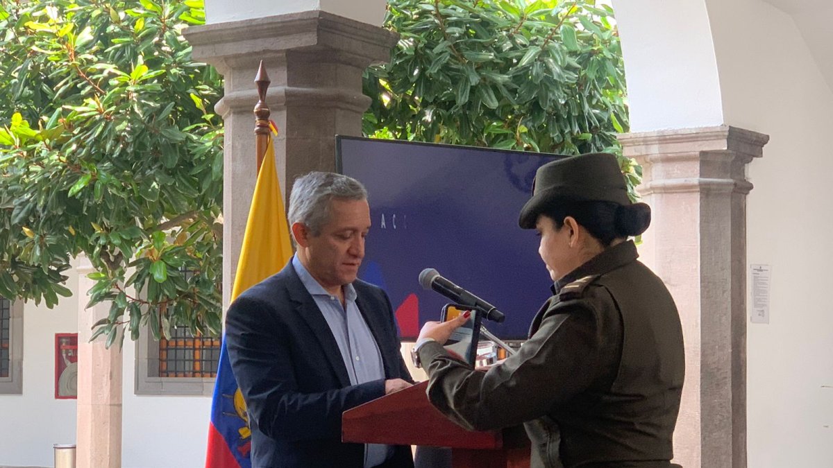 Patricio Carrillo por segunda ocasión reúne a la prensa por el caso de desaparición de María Belén Bernal.