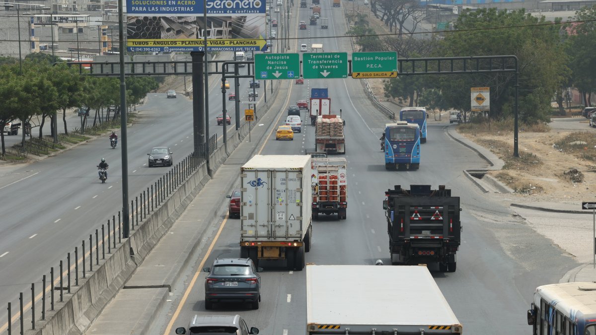 La avenida Perimetral. 
