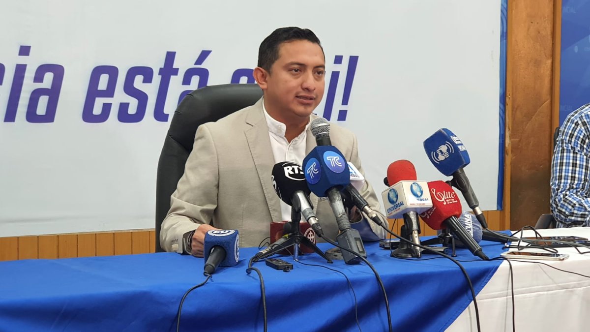 El director de la Delegación Provincial de Guayas, John Gamboa, recordó que el plazo de inscripción culmina a las 18:00. Señaló que, aunque se hayan hecho primarias, sin los requisitos, los partidos no podrán participar.