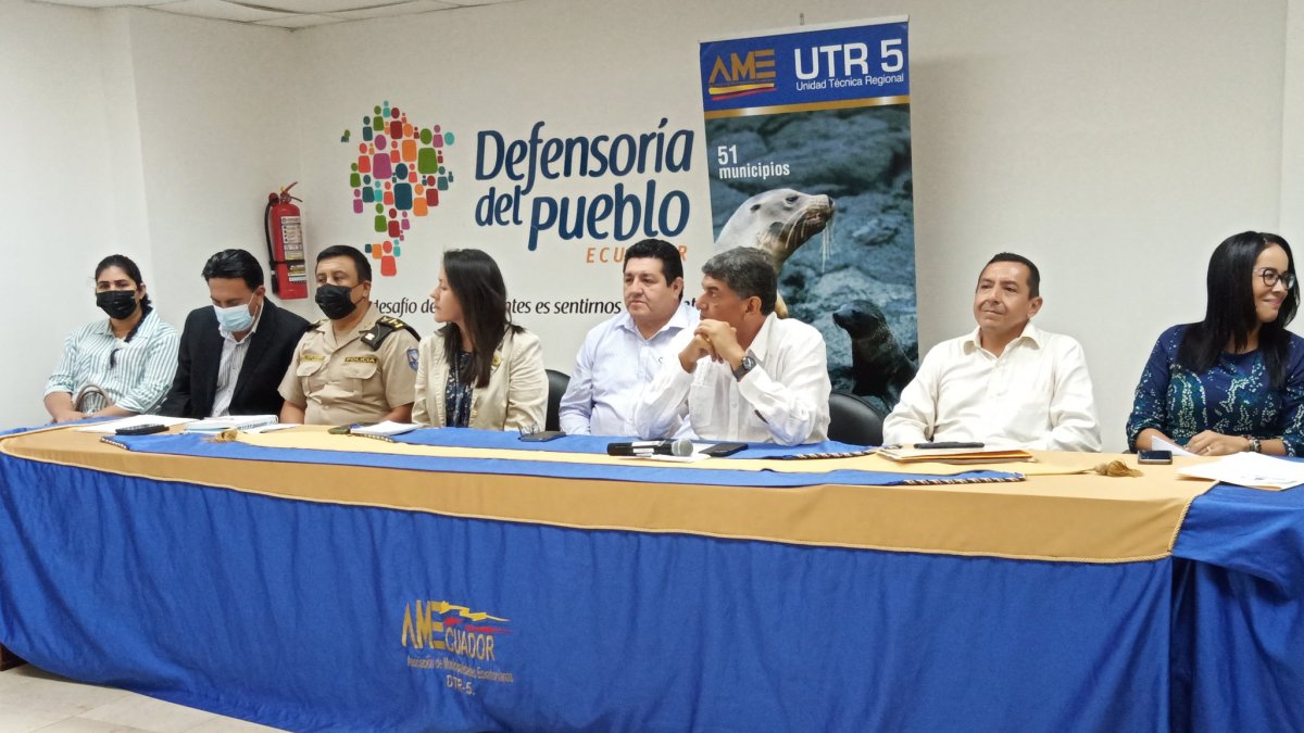 Reunión. La reunión de autoridades se dio en el centro de la ciudad de Guayaquil y duró más de cinco horas.