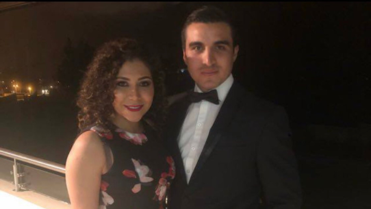 Germán Cáceres junto a María Belén Bernal, desaparecida desde el 11 de septiembre.