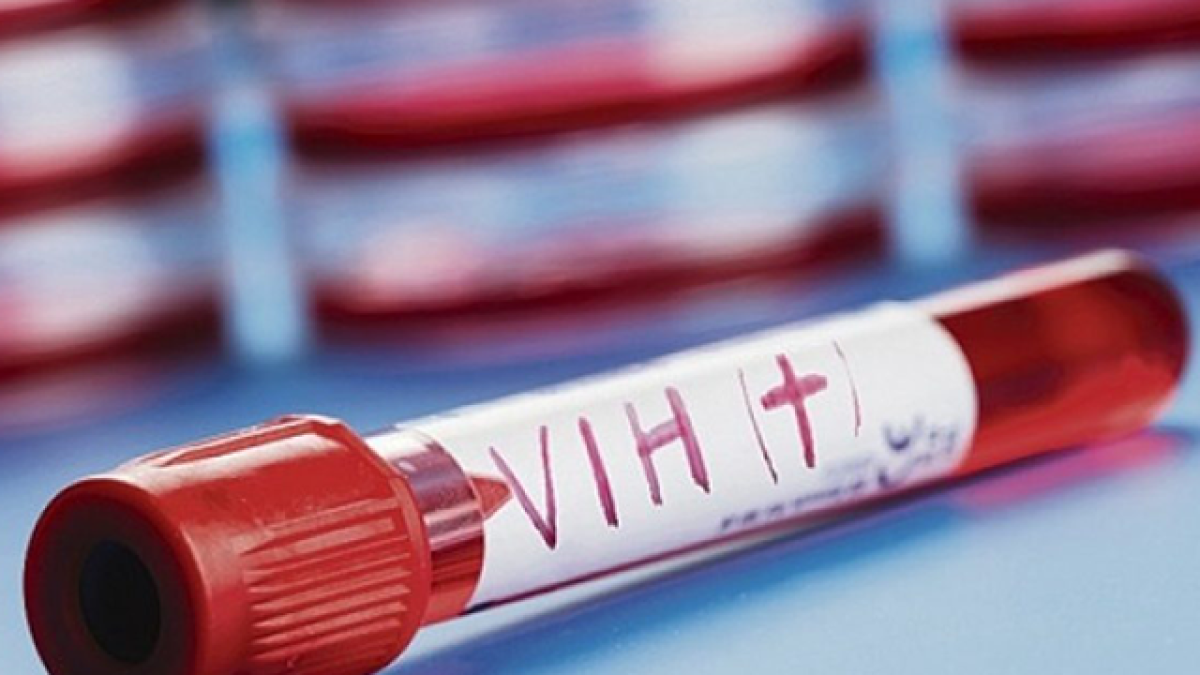 Imagen archivo tubo de ensayo de VIH