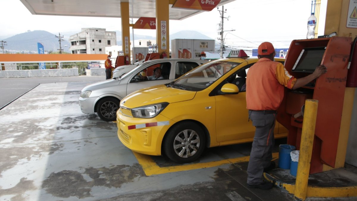 Los conductores. Exigen que haya más seguridad y rondas policiales cerca de negocios de este tipo.