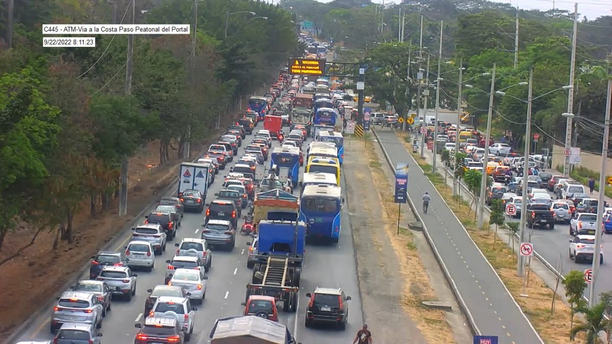 Zona. Así se evidenció el tráfico en el sector.